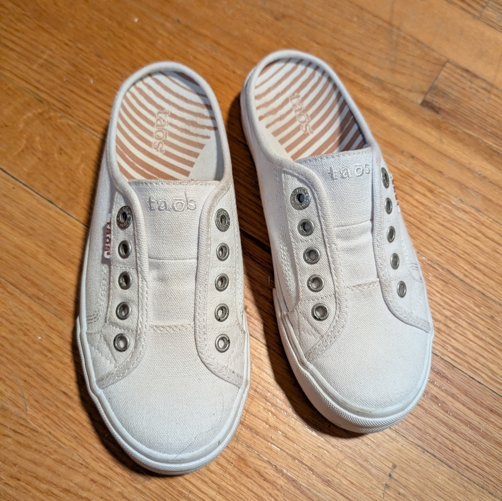 Taos Ez Soul Womens Size 7.5 Shoes White Canvas Slip On Backless Mule Sneakers